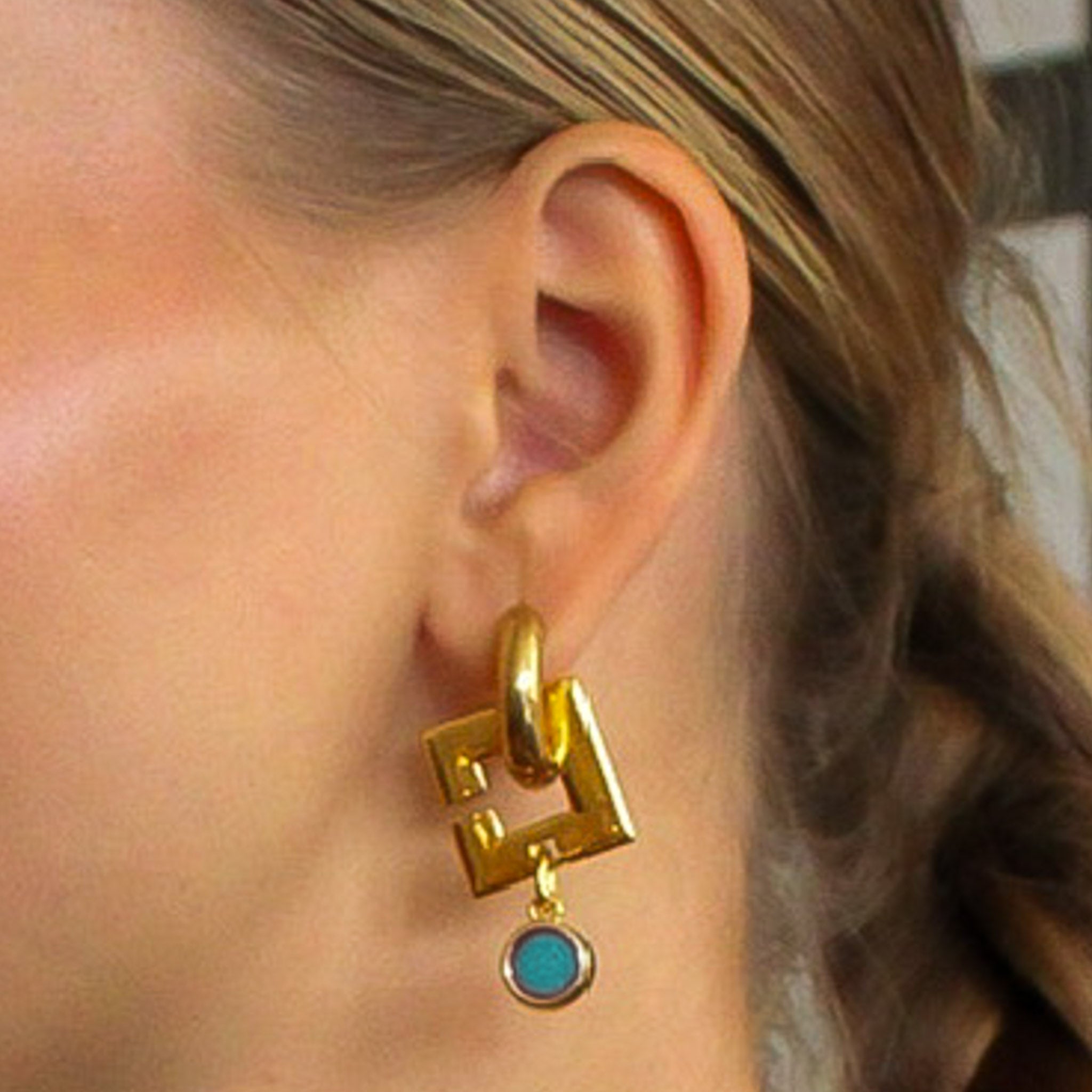 Boucles d'oreilles vitrail vert d'eau C carré x CRISTAL