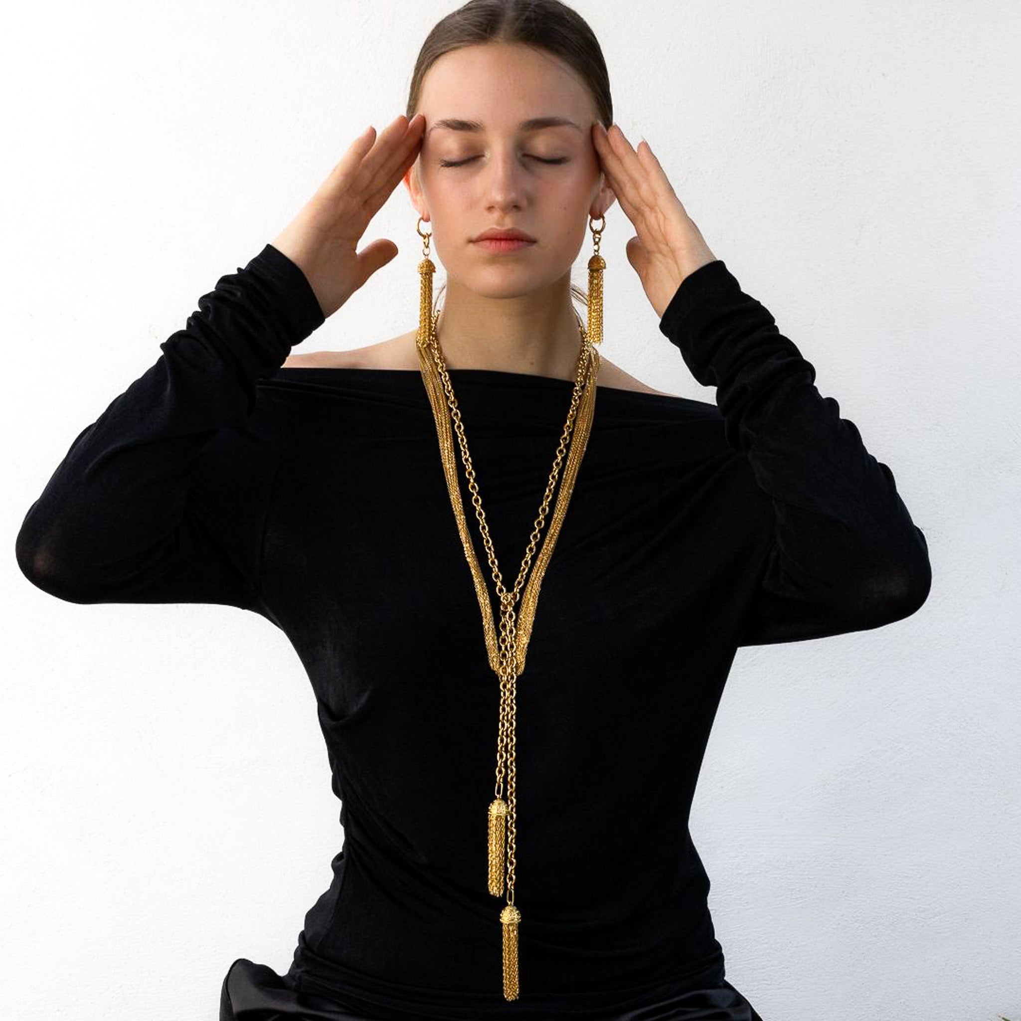 Collier cravate chaîne et Pompon x BLING