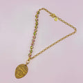 Collier doré masque et perles chinoises x CANOPÉE DORÉE