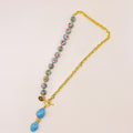 Collier doré perles chinoises bleues et pierres turquoise x CANOPÉE DORÉE