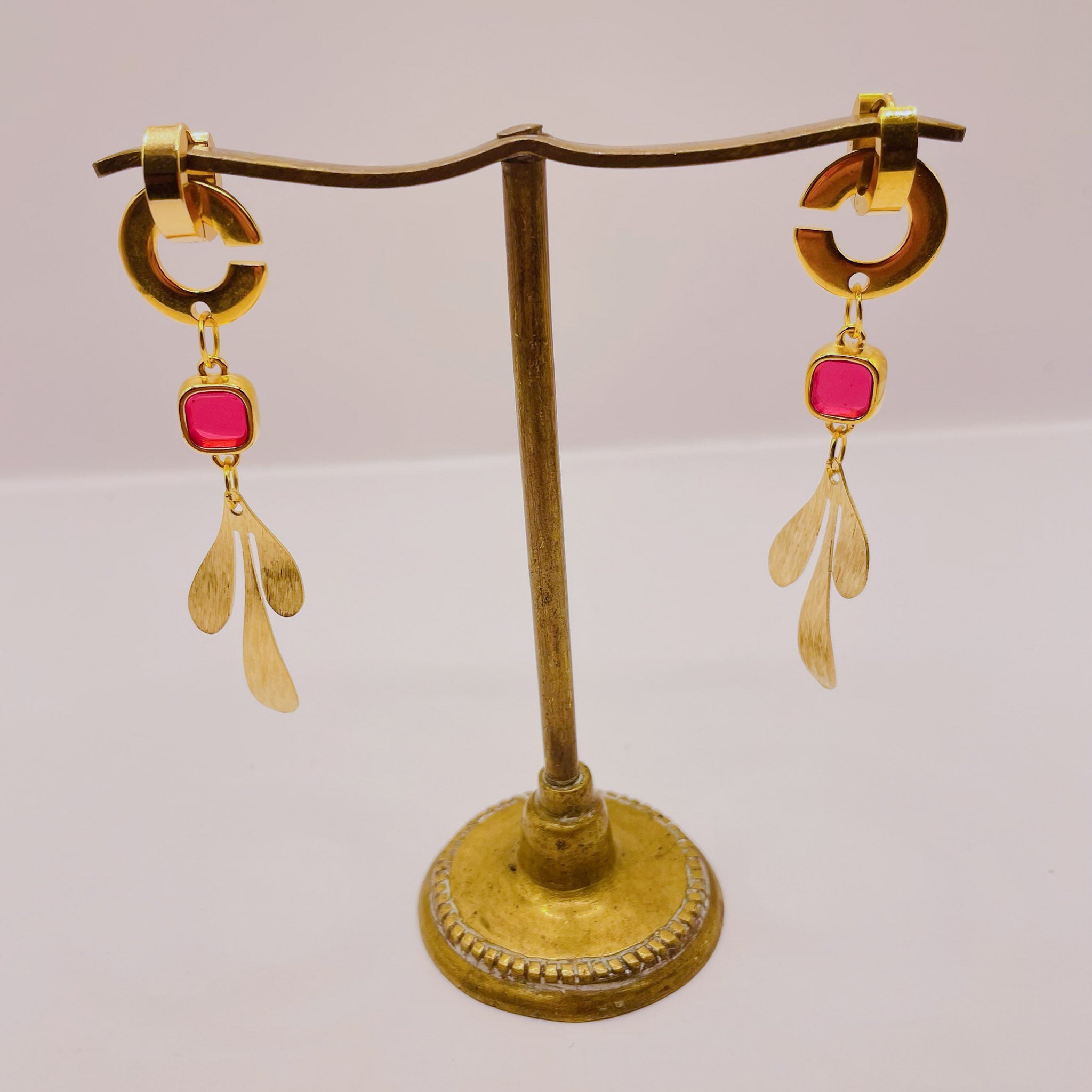 Boucles dorées créole, cristal et feuilles fines x CANOPÉE DORÉE